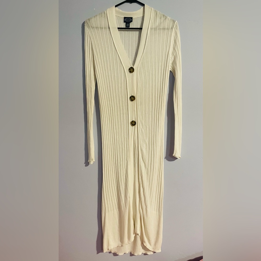 Scoop extra long button up cardigan, size medium